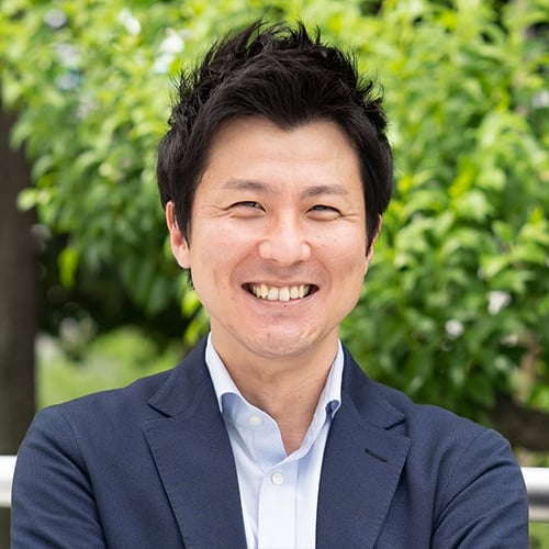 真下氏